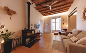 Bravissimo Carrer Nou, Cosy 2-Bedroom Apartment